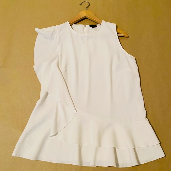💙 4 for $40 💙 Ann Taylor White Sleeveless Blouse - Picture 3 of 8